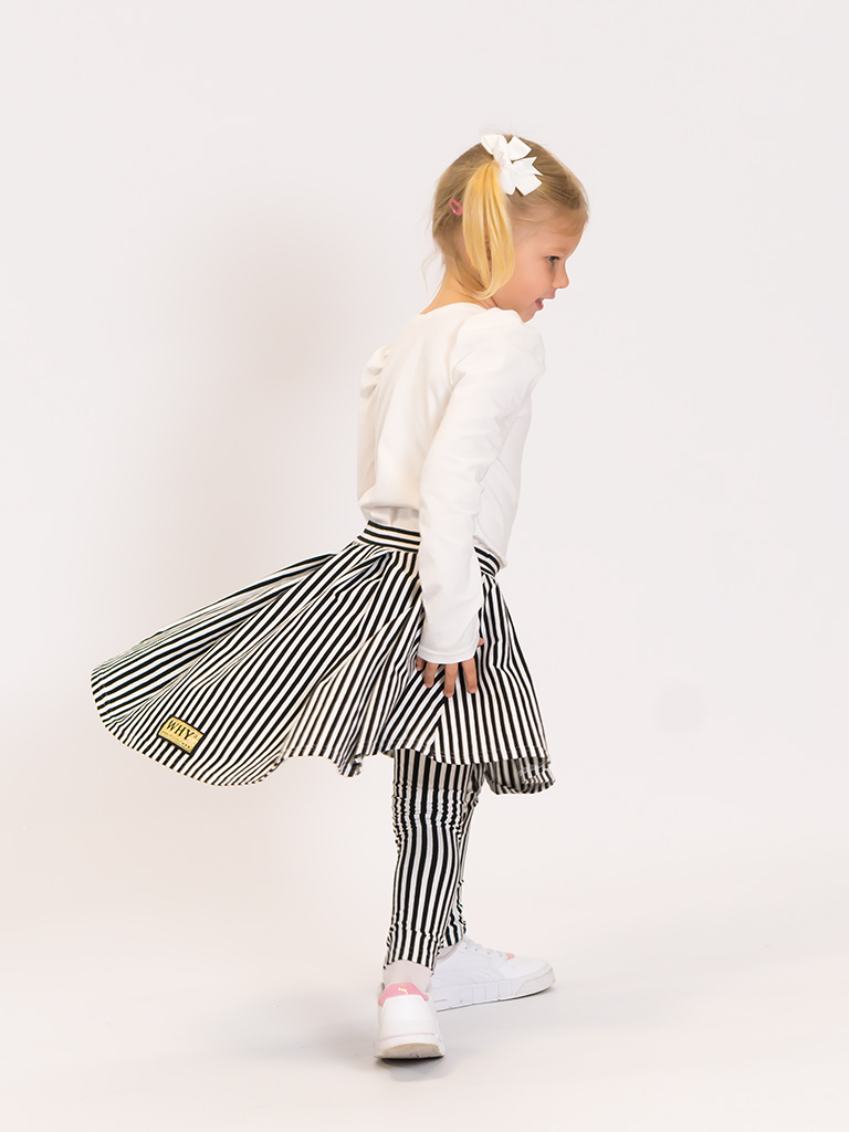 Autorské BIO sukňolegíny Why čiernobiely pásik